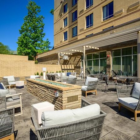 Courtyard By Marriott Raleigh Cary Crossroads Hotel Buitenkant foto