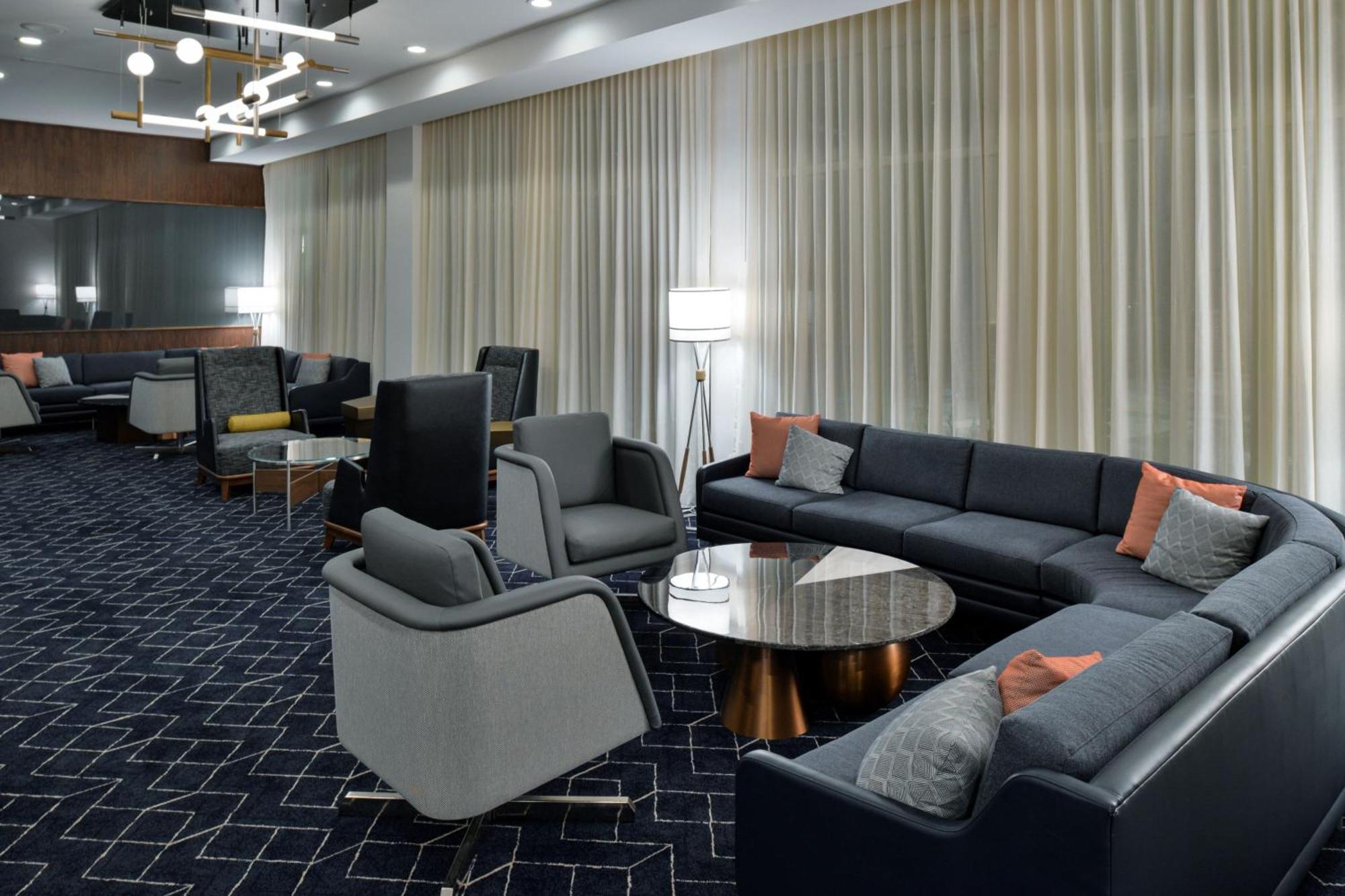 Courtyard By Marriott Raleigh Cary Crossroads Hotel Buitenkant foto